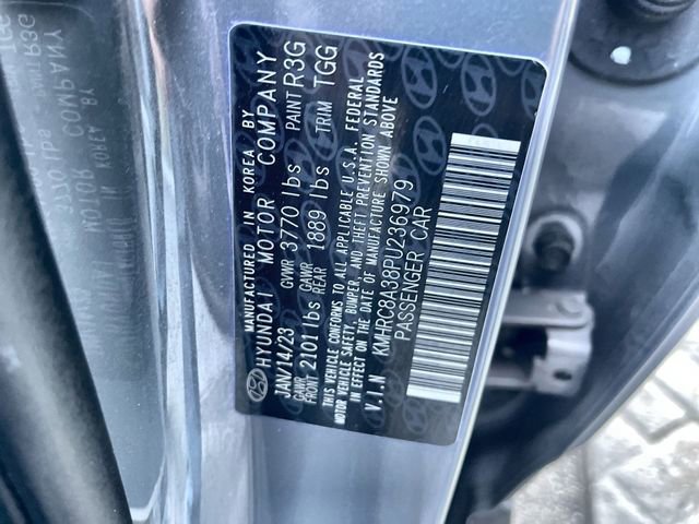 Used 2023 Hyundai Venue SEL w/ Cargo Package FWD image 31