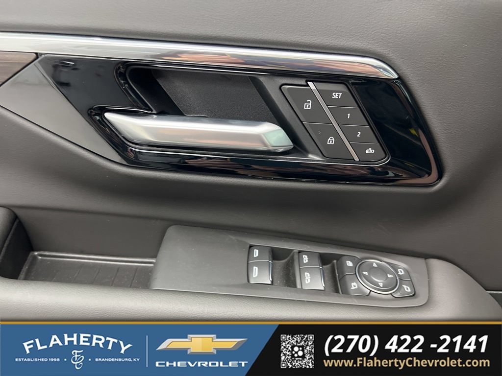 New 2026 Chevrolet Tahoe Premier w/ Sun And Tow Package AWD/4WD image 22