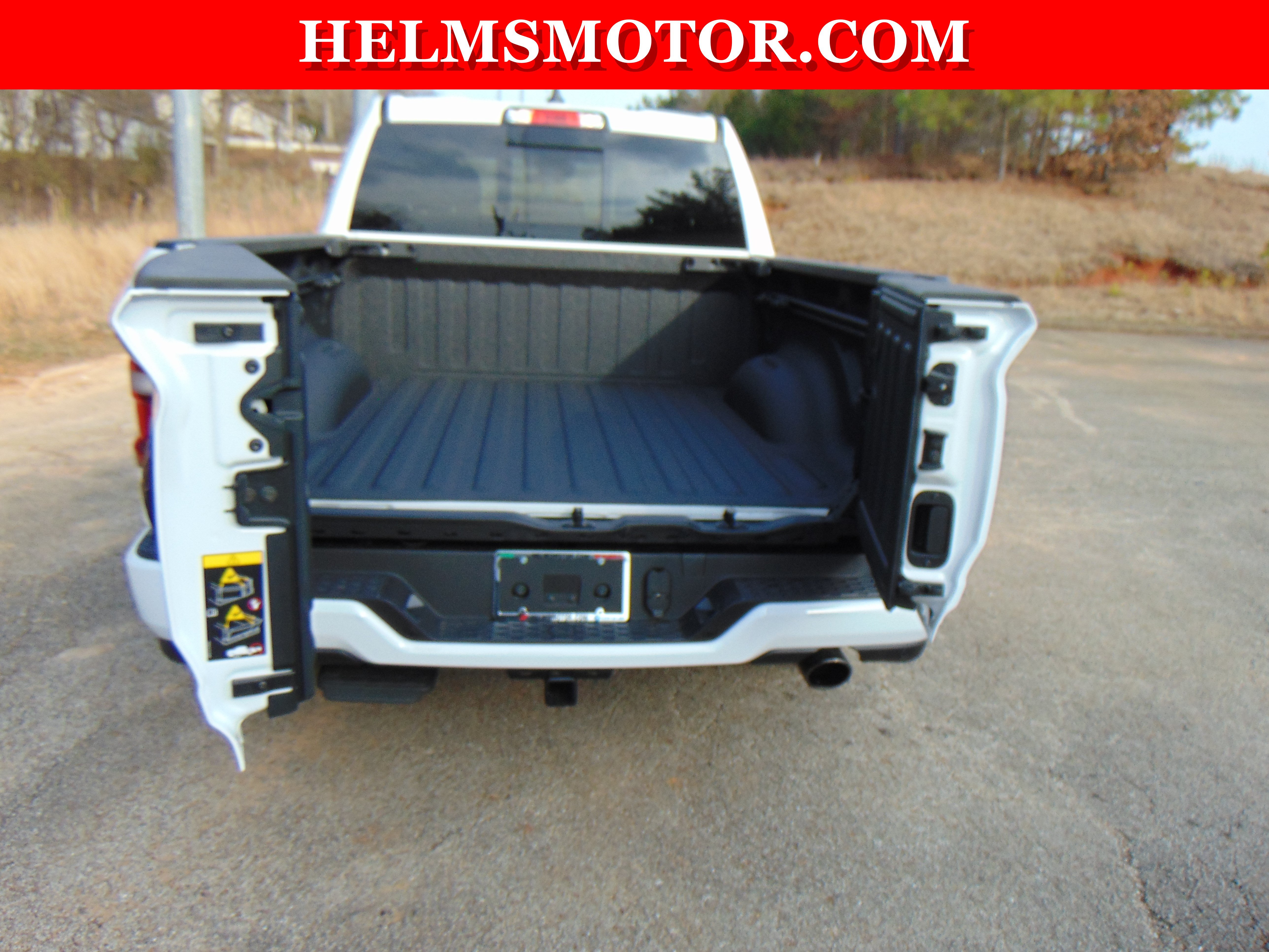 New 2026 RAM 1500 Laramie w/ Night Edition AWD/4WD image 27