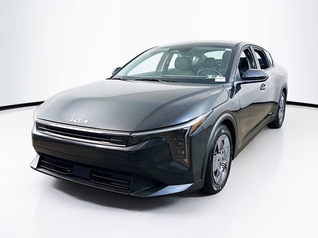 Used 2025 Kia K4 LX image 3