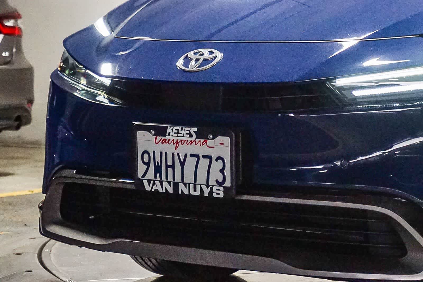 Used 2024 Toyota Prius XLE FWD image 8