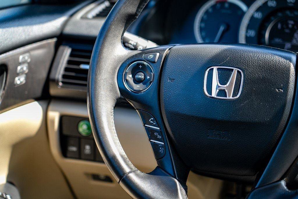Used 2015 Honda Accord EX-L image 22
