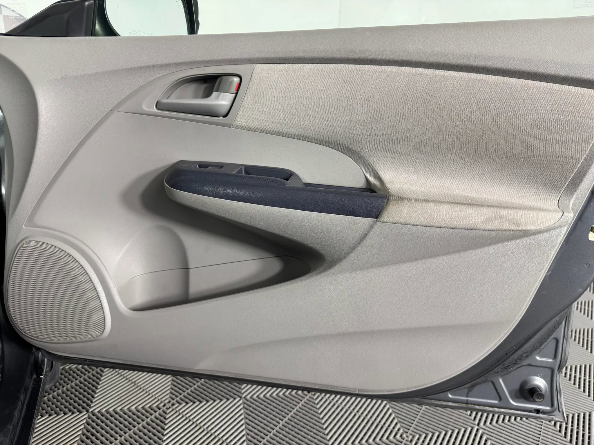 Used 2010 Honda Insight EX image 34