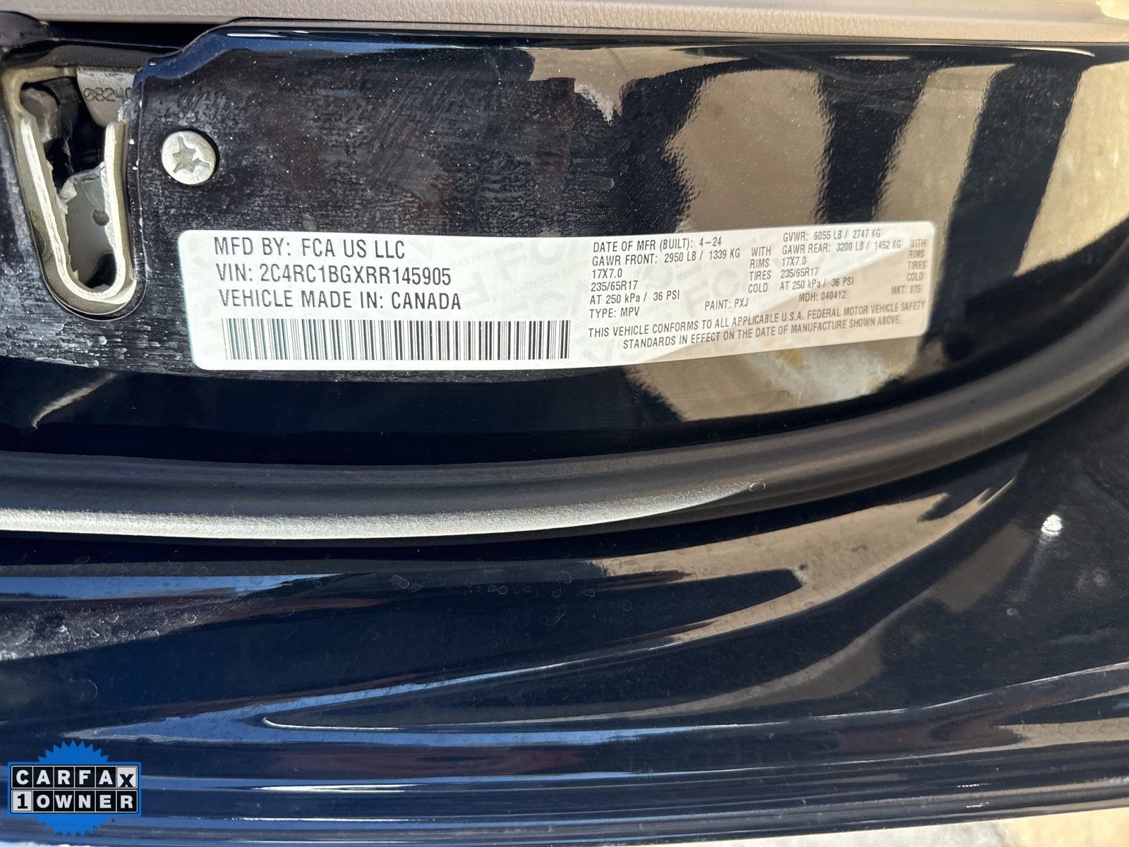 Used 2024 Chrysler Pacifica Touring-L FWD image 11