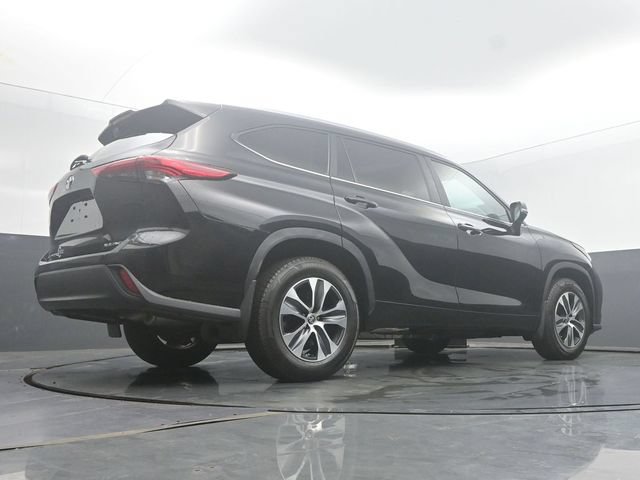 Used 2023 Toyota Highlander XLE AWD/4WD image 53