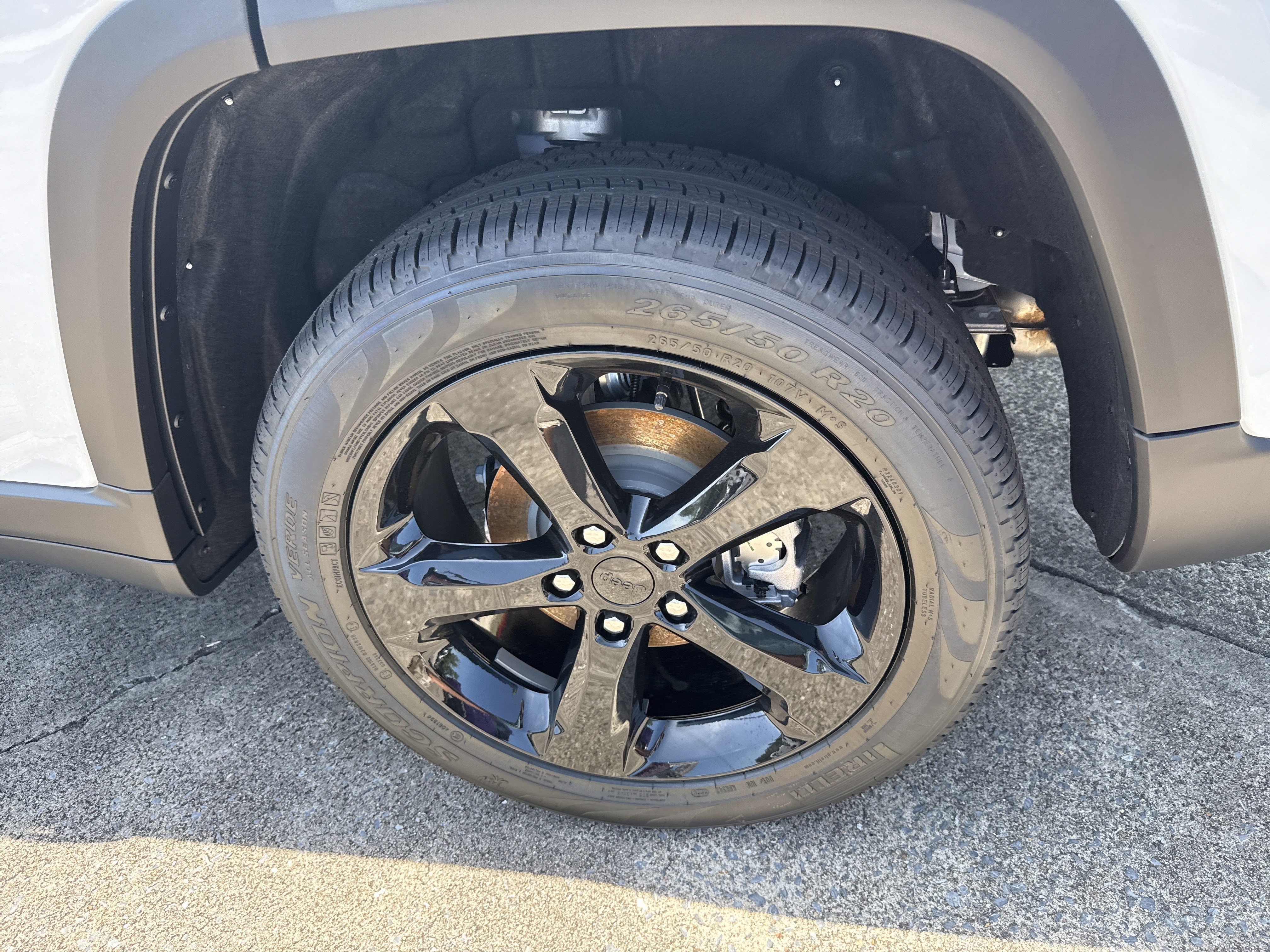 New 2026 Jeep Grand Cherokee Limited w/ Limited Altitude Package AWD/4WD image 19