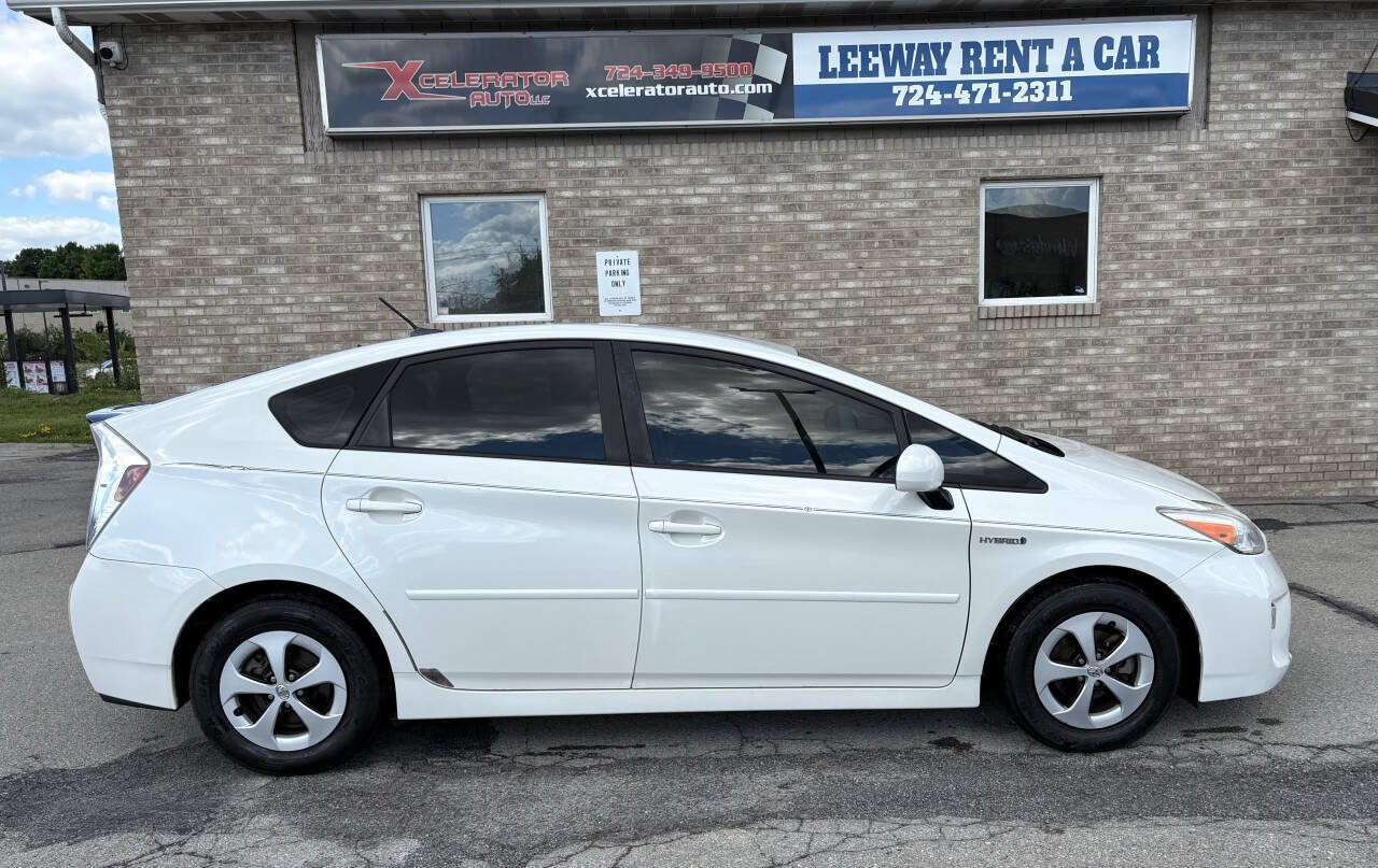 Used 2015 Toyota Prius Three FWD image 4