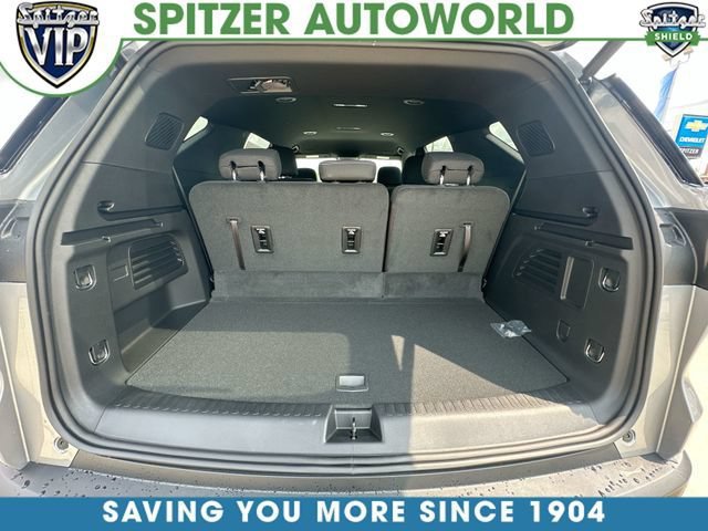 New 2027 Chevrolet Traverse LT w/ Midnight/Sport Edition FWD image 42