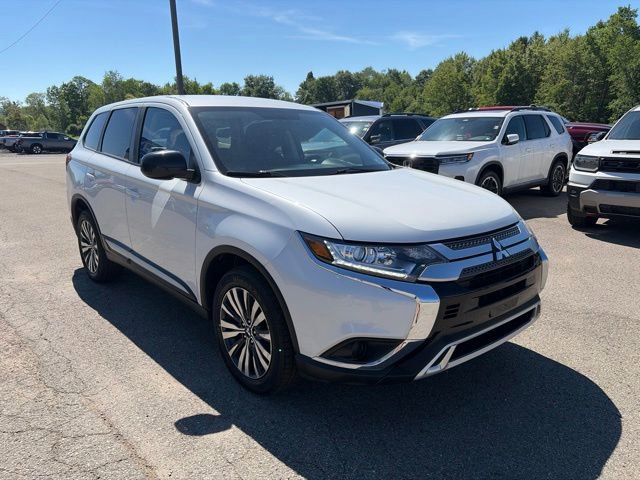 Used 2020 Mitsubishi Outlander ES AWD/4WD image 8