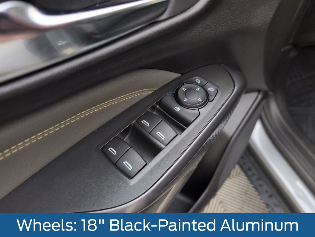 Used 2025 Chevrolet Trax ACTIV w/ Sunroof Package FWD image 34