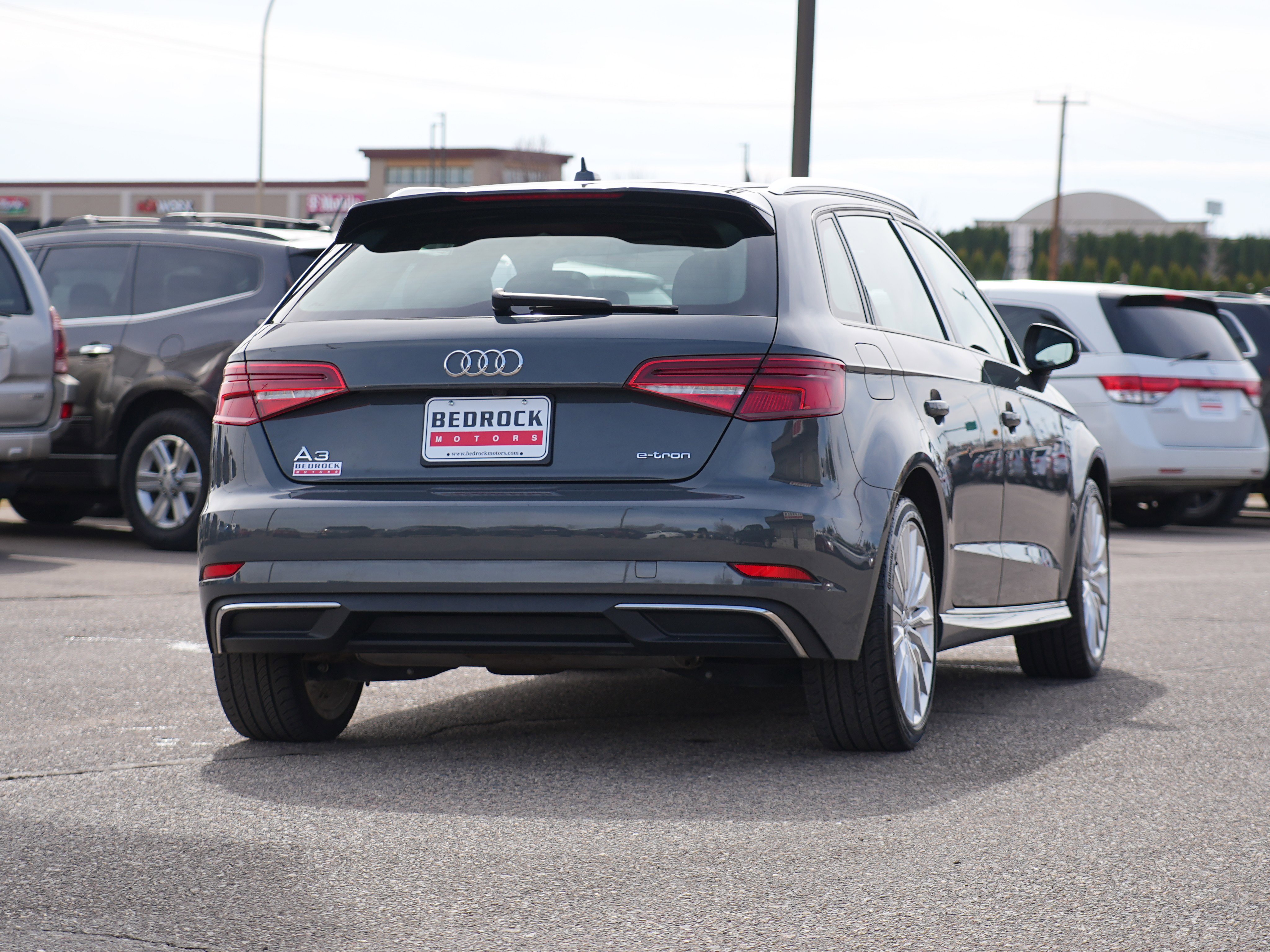 Used 2017 Audi A3 e-tron Premium w/ Sport Package FWD image 3
