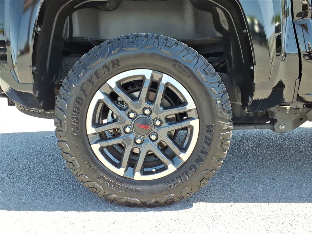 Used 2025 Toyota Tacoma TRD Sport image 27