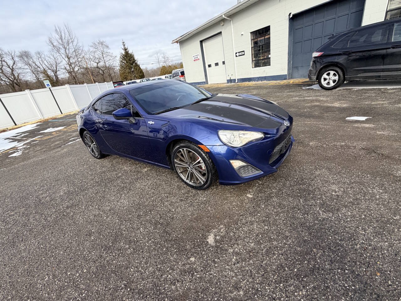 Used 2015 Scion FR-S RWD image 6