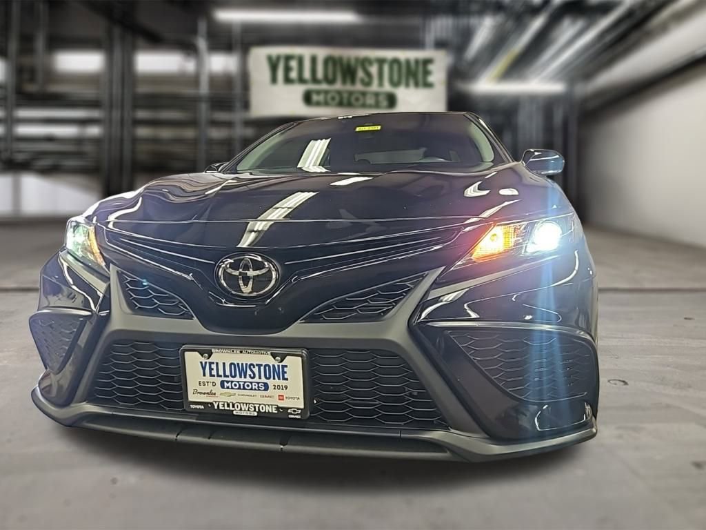 Used 2023 Toyota Camry SE image 38