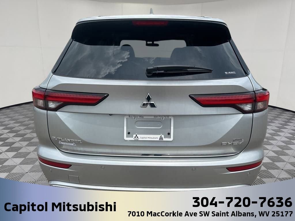 New 2025 Mitsubishi Outlander SEL image 8