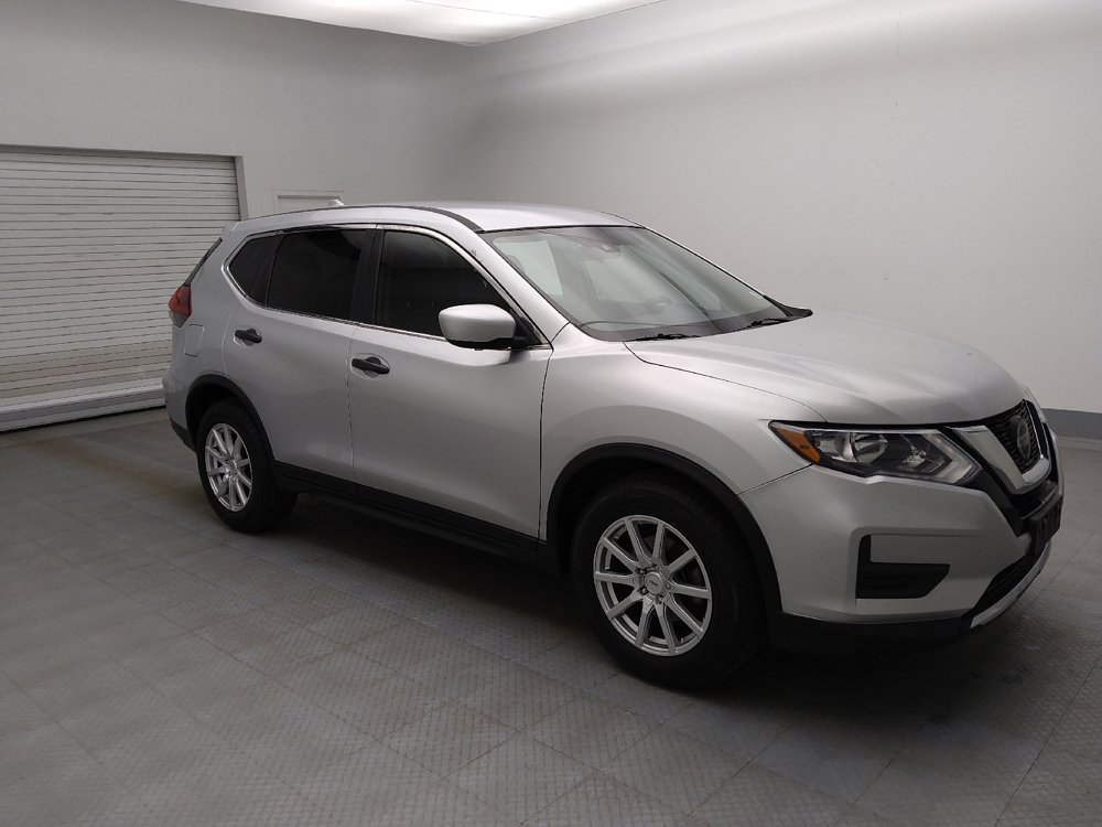 Used 2019 Nissan Rogue S image 11