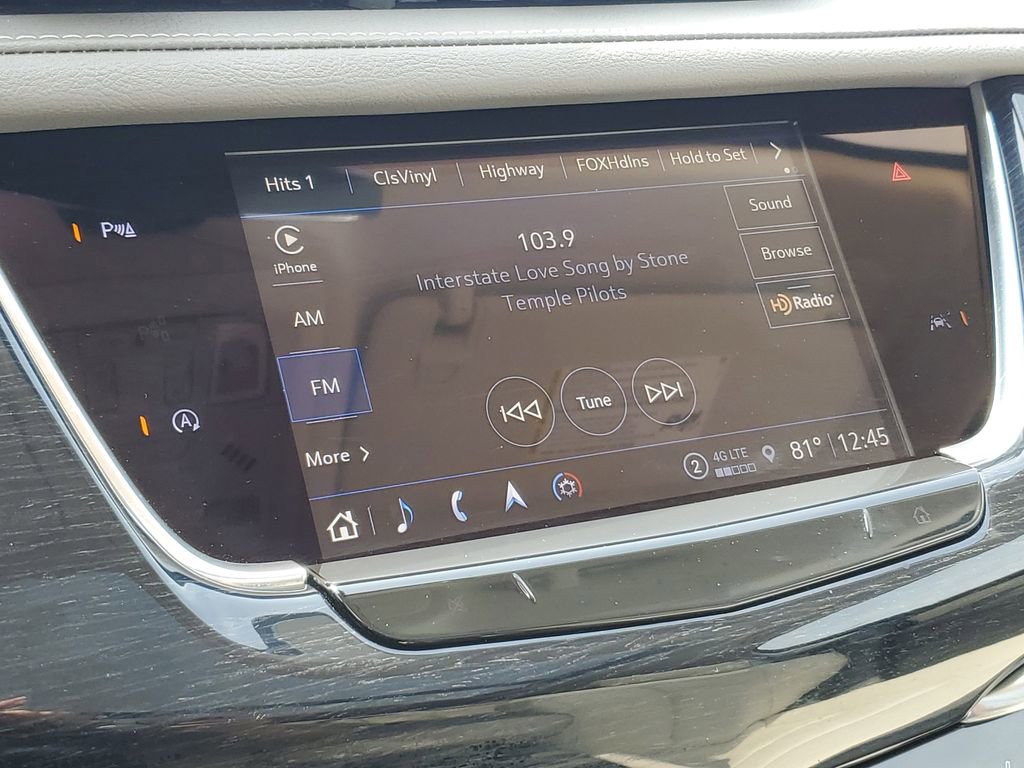 Used 2025 Cadillac XT6 Premium Luxury w/ LPO, Floor Liner Package AWD/4WD image 15