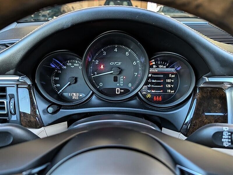 Used 2024 Porsche Macan GTS w/ Sport Chrono Package AWD/4WD image 20