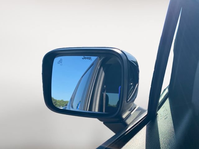 Used 2023 Jeep Renegade Limited AWD/4WD image 27