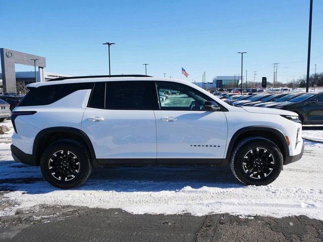 Used 2024 Chevrolet Traverse Z71 w/ Enhanced Driving Package image 7