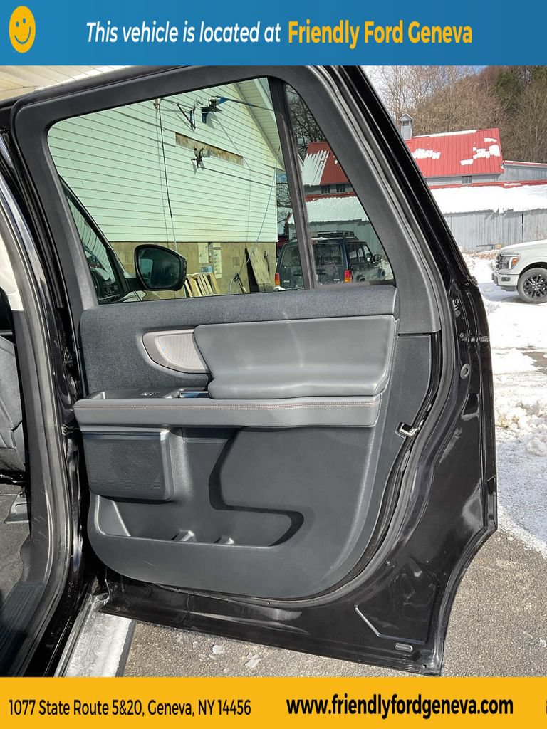 Used 2025 Ford Expedition Max Active AWD/4WD image 50