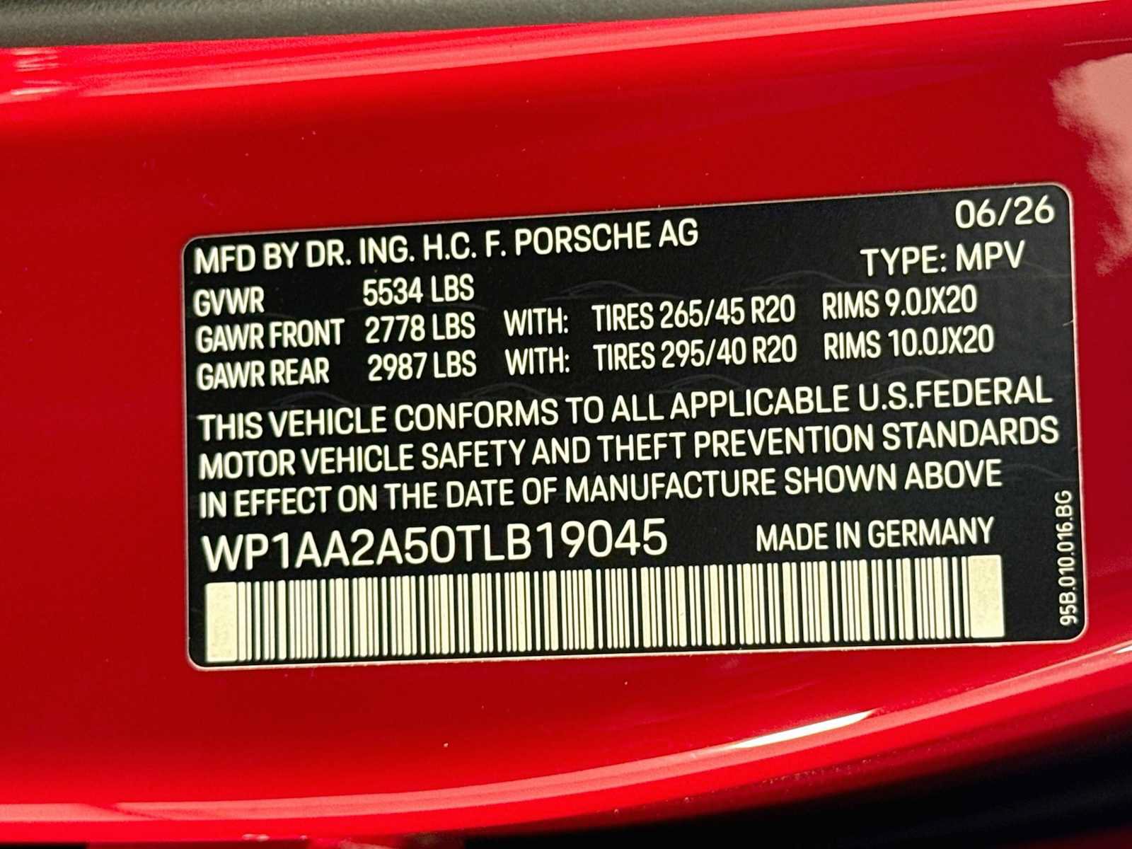 New 2026 Porsche Macan Turbo AWD/4WD image 33