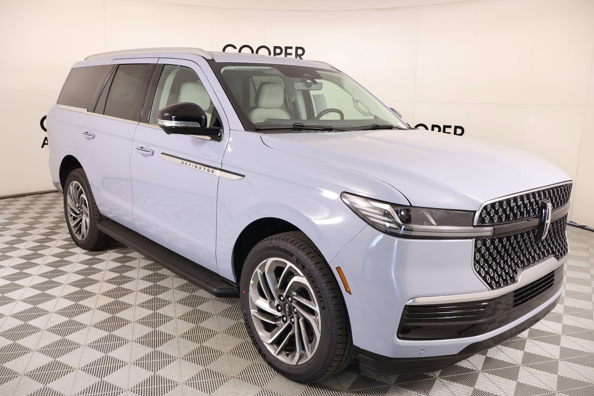 New 2026 Lincoln Navigator Premiere AWD/4WD 360° Tour
