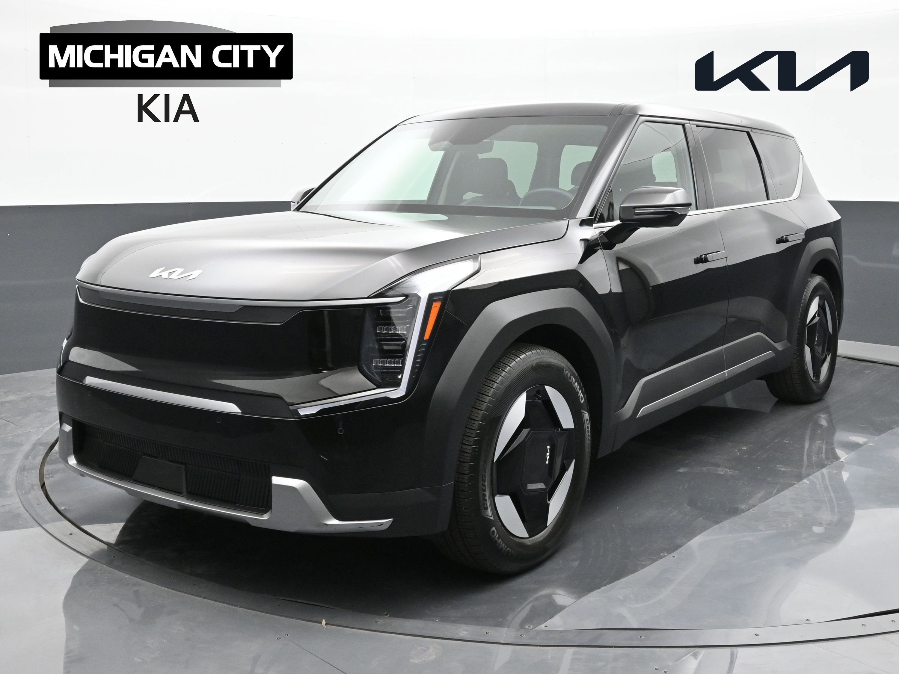 Used 2024 Kia EV9 Light