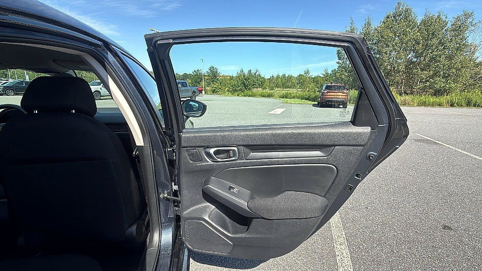 Used 2023 Honda Civic LX image 18