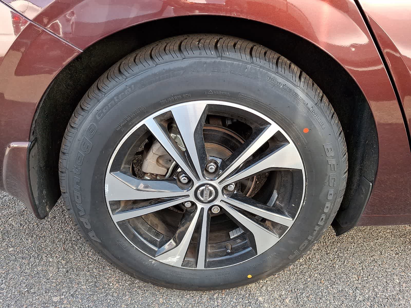 Used 2022 Nissan Sentra SV w/ All-Weather Package FWD image 6