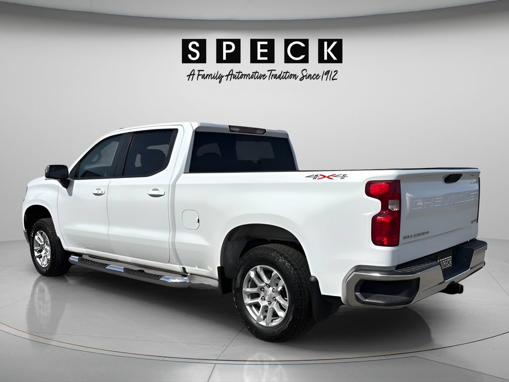 Used 2024 Chevrolet Silverado 1500 LT w/ Convenience Package II AWD/4WD image 3