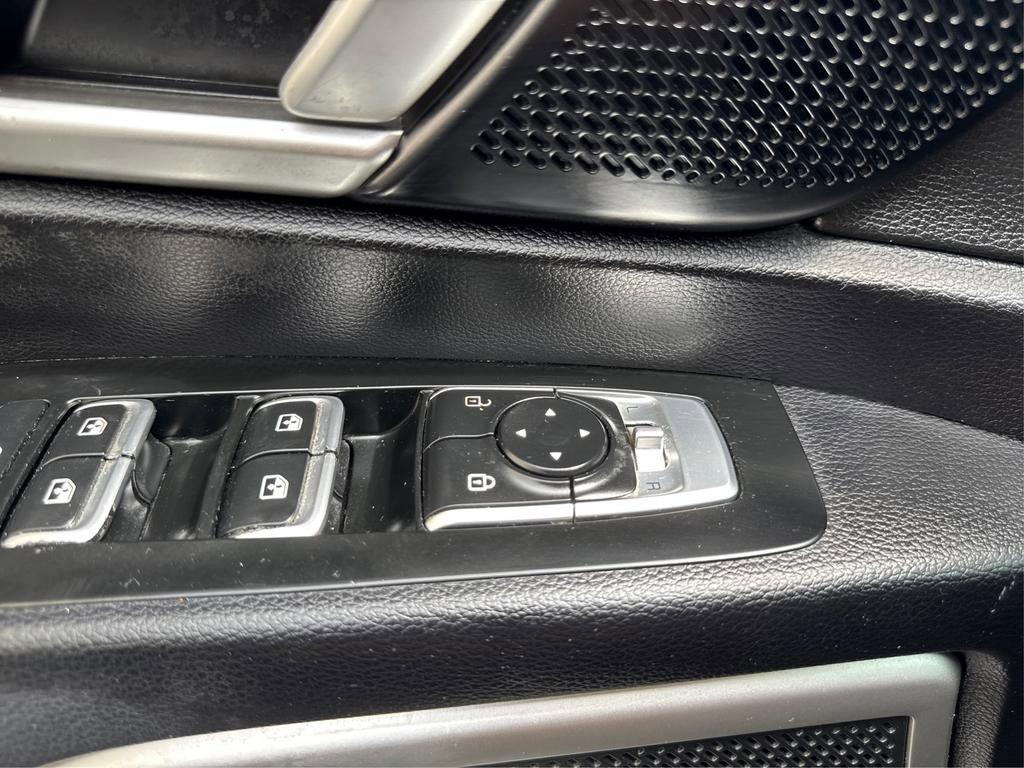 Used 2020 Kia Telluride S w/ S 8 Passenger Seating Package image 37