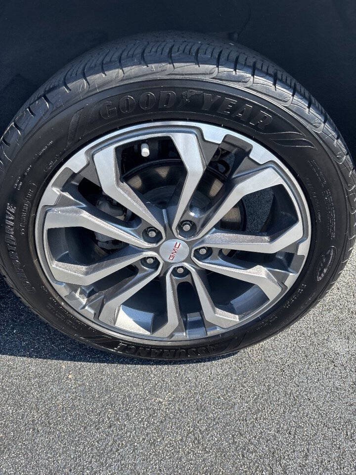Used 2018 GMC Terrain SLT w/ Preferred Package FWD image 28