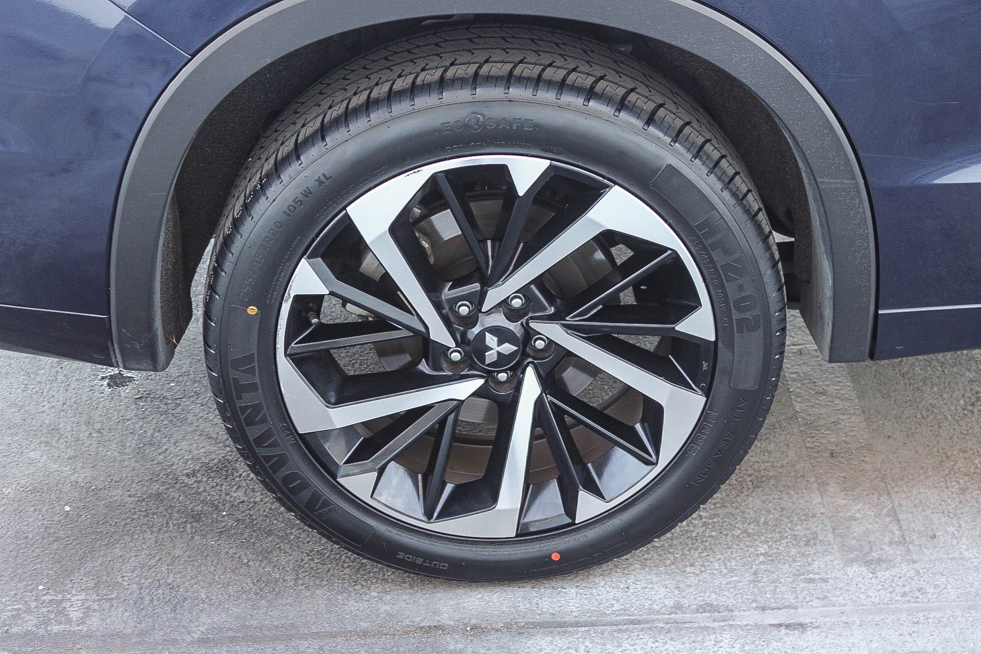 Used 2022 Mitsubishi Outlander SEL image 12