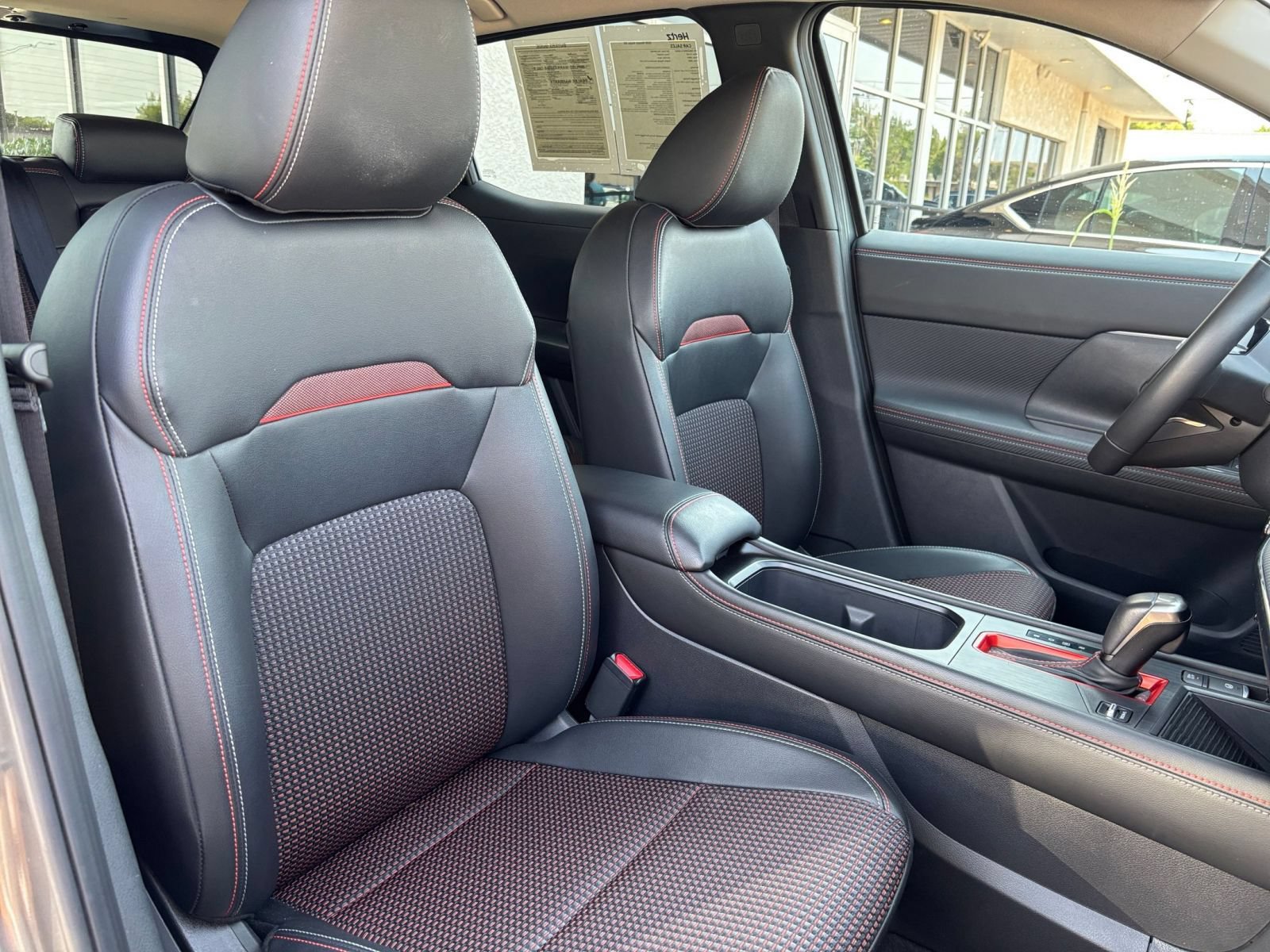 Used 2026 Nissan Kicks SR AWD/4WD image 30