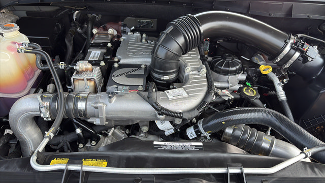 Used 2016 Nissan Titan PRO-4X AWD/4WD image 30