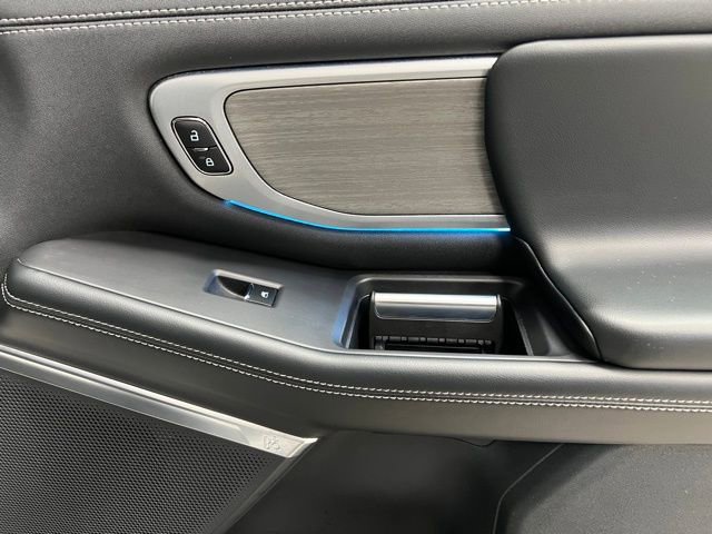 Used 2025 Ford Expedition Max Platinum image 58