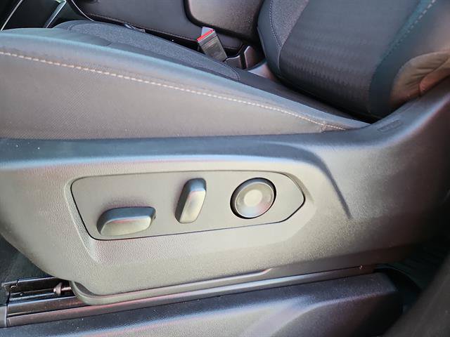 Used 2025 Chevrolet Silverado 2500 LT w/ Convenience Package AWD/4WD image 13