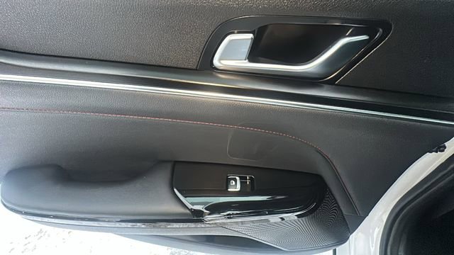 Used 2024 Kia K5 GT image 32