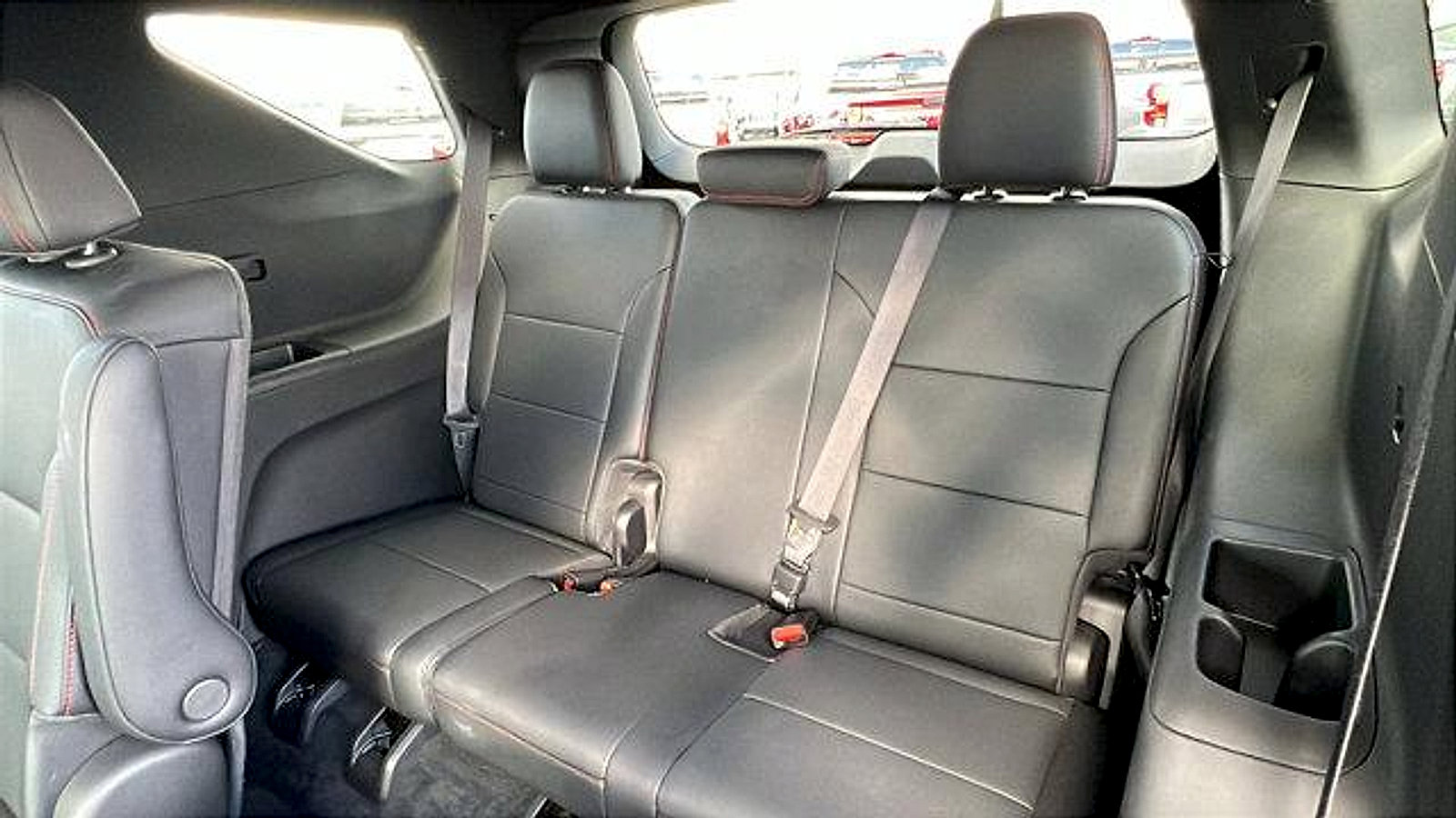 Certified 2025 Chevrolet Traverse Z71 w/ Enhanced Driving Package image 12