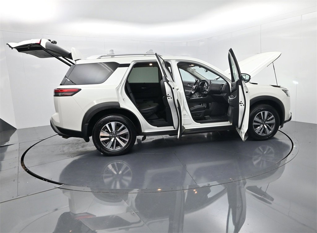 Used 2022 Nissan Pathfinder SL image 51