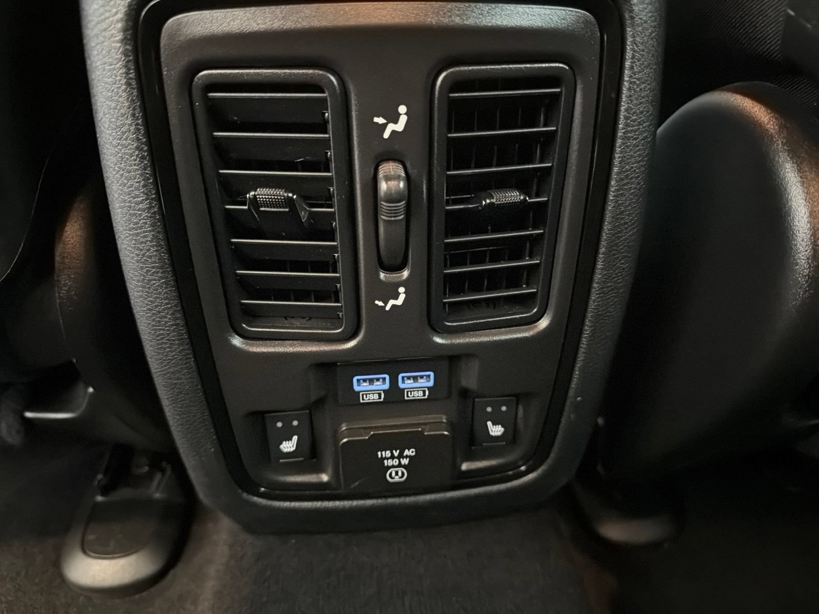 Used 2024 Dodge Durango GT AWD/4WD image 16