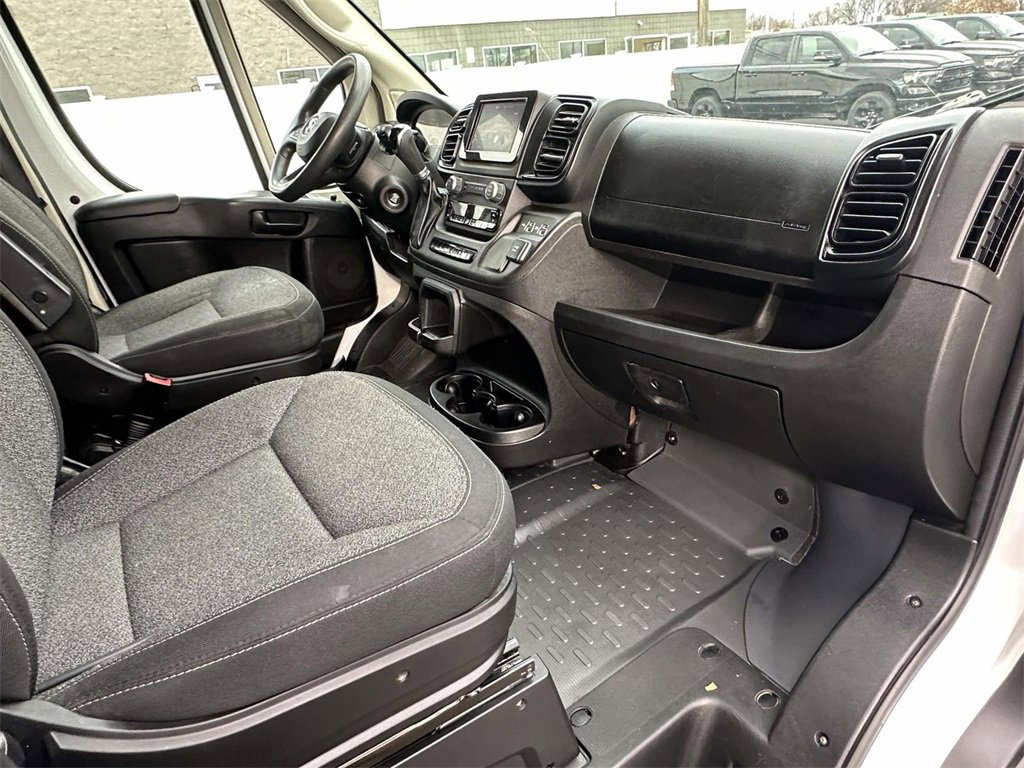 Used 2022 RAM ProMaster 2500 w/ Convenience Group image 19