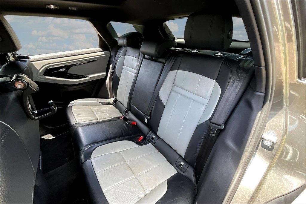 Used 2021 Land Rover Range Rover Evoque R-Dynamic S AWD/4WD image 22