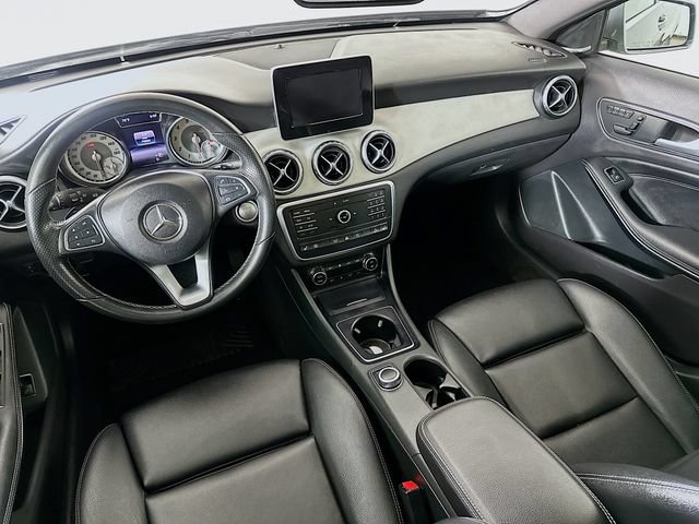 Used 2017 Mercedes-Benz GLA 250 4MATIC image 32