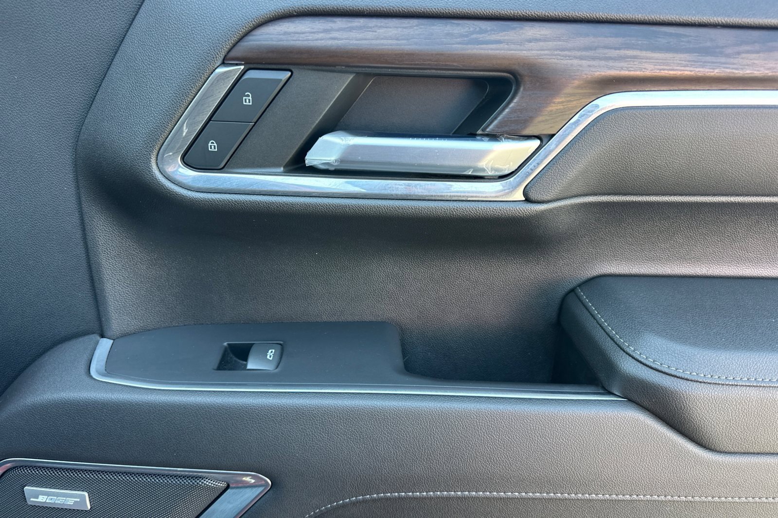 Used 2023 GMC Sierra 1500 SLT w/ SLT Convenience Package image 21