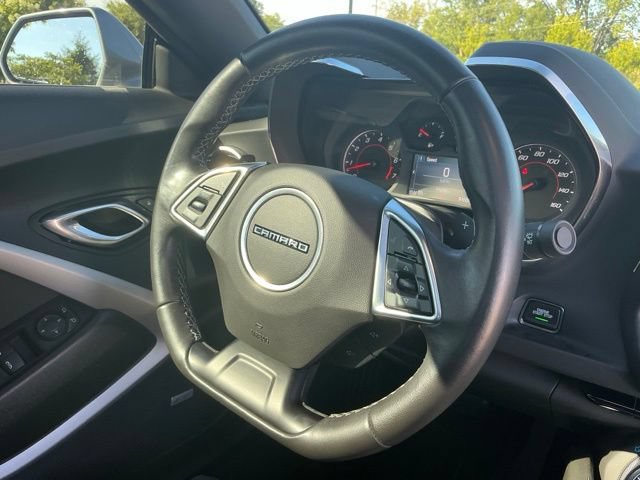Used 2022 Chevrolet Camaro LT RWD image 19