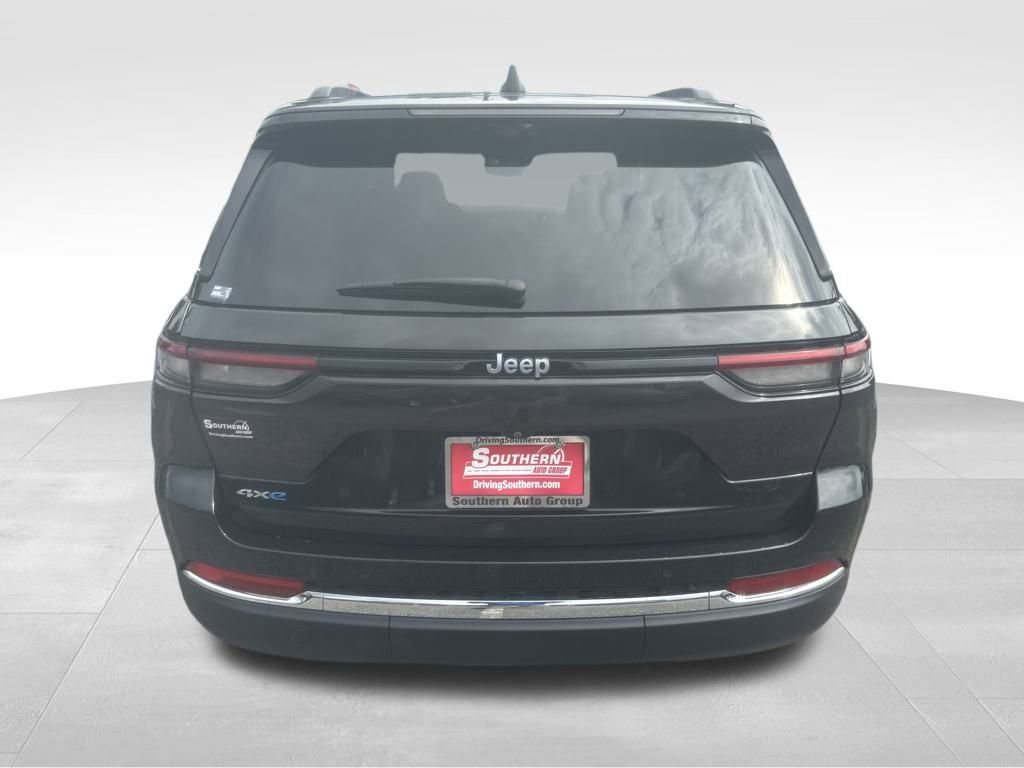 New 2024 Jeep Grand Cherokee Limited 4xe w/ Luxury Tech Group II image 9