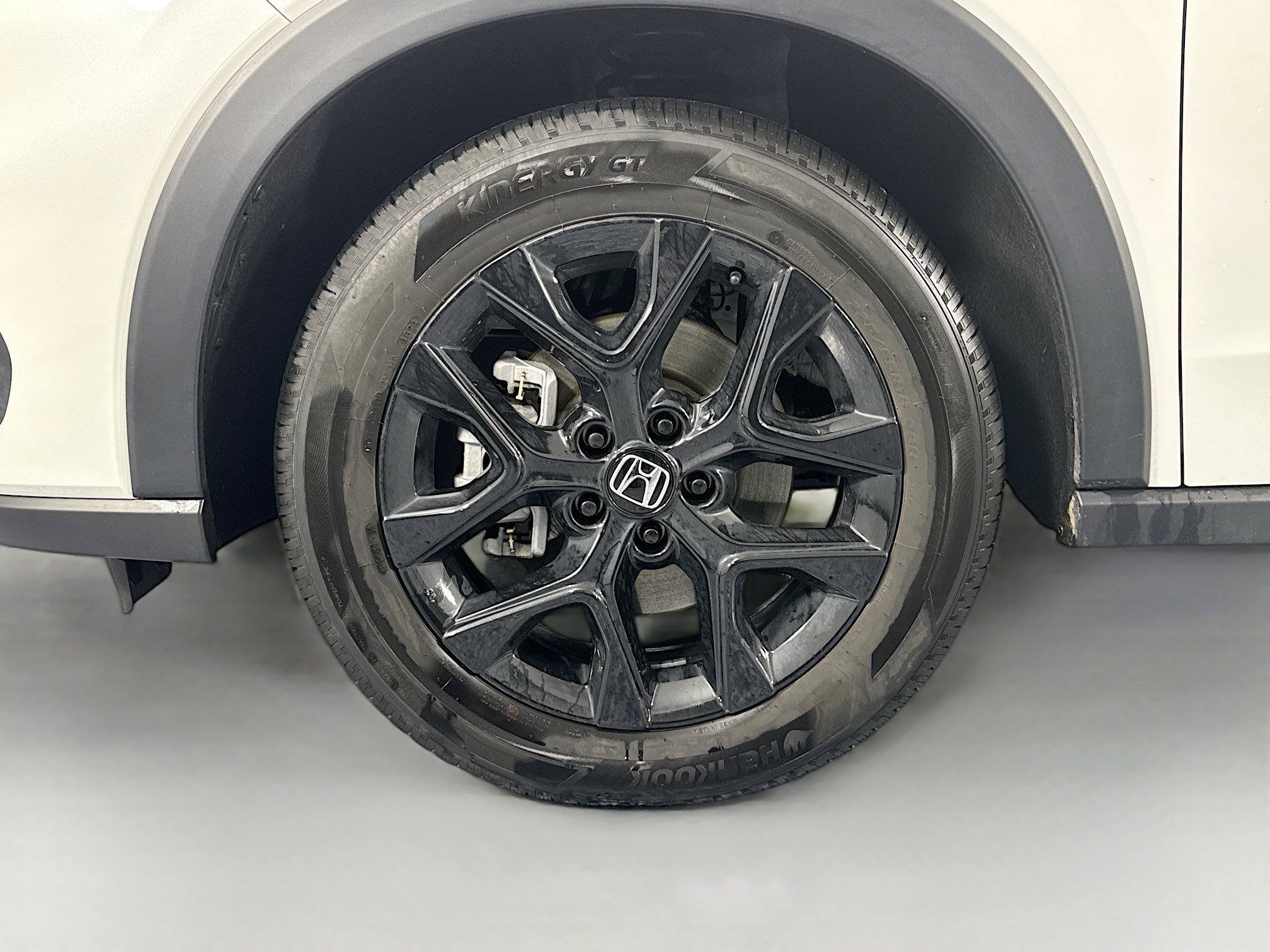 Certified 2025 Honda HR-V Sport image 29