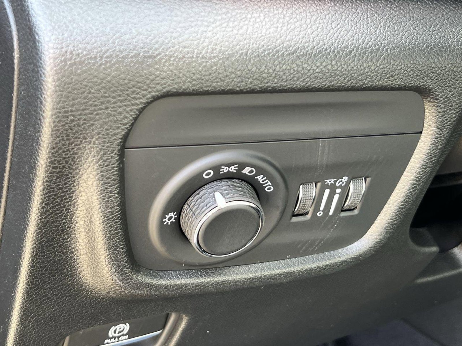 New 2025 Jeep Grand Cherokee L Laredo w/ Luxury Tech Group I image 21